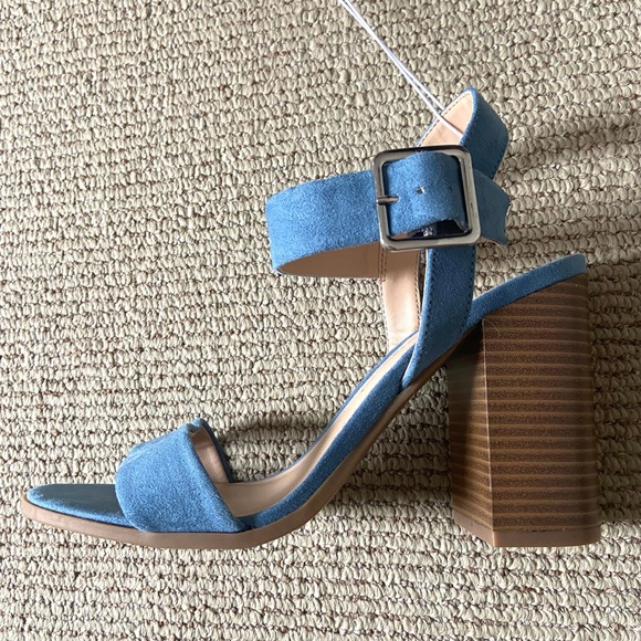 Blue Suede Heels - Picture 2 of 4